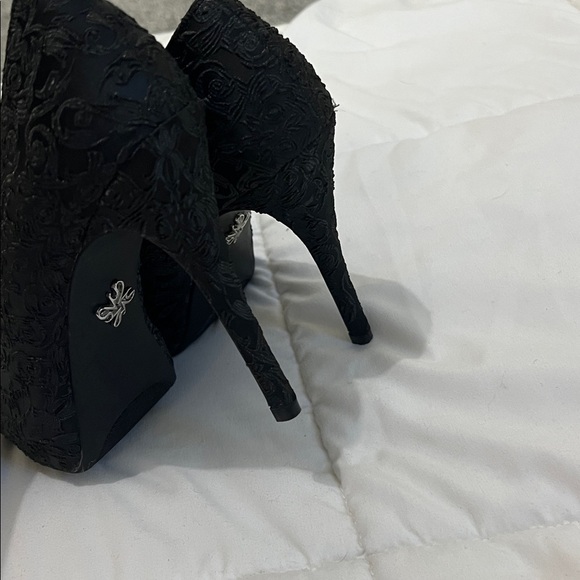 SIMPLYVERA Elegant Black Lace Peep-Toe Heels - Picture 6 of 8
